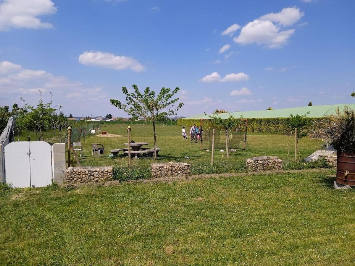 Charmante Maison Avec Piscine Anneyron Extérieur photo